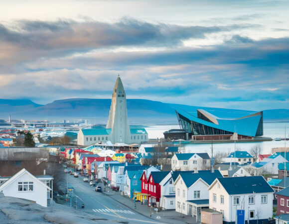 Discover Reykjavik: 04 nights and 05 days